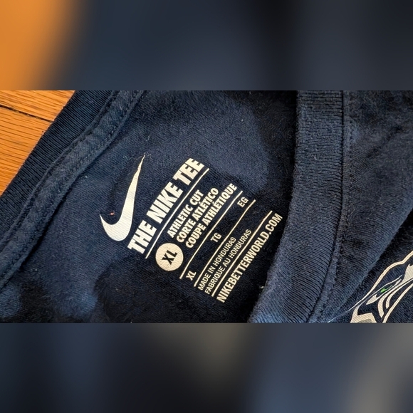 Nike Navy Blue Tee with Green and Gray Number - Picture 3 of 4